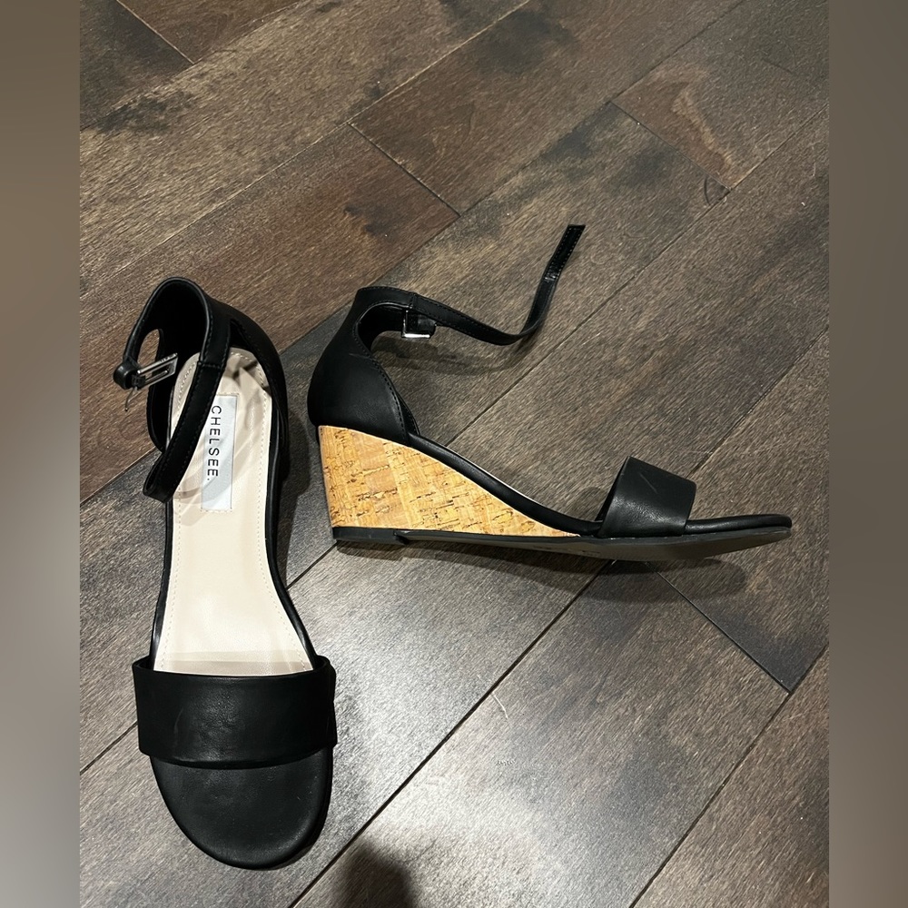 Black sandals